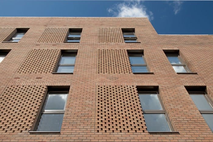 A photo of the MBH Blockley Park Royal Wirecut brick in use.
